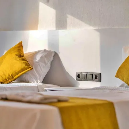 2 Bedroom Luxury With Private Pool In