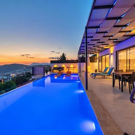 2 Bedroom Luxury With Private Pool In *