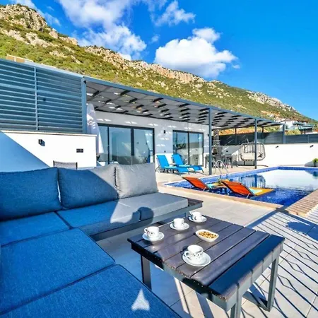 2 Bedroom Luxury With Private Pool In Villa *