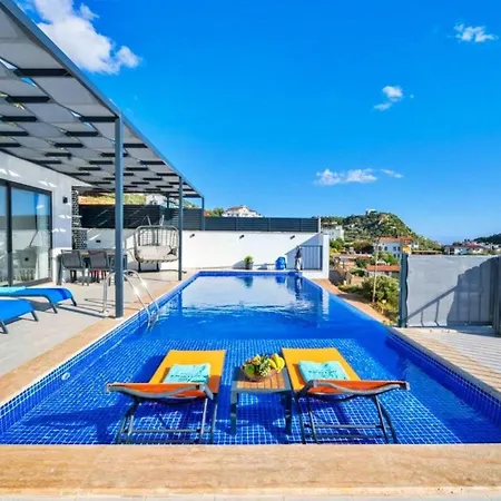 2 Bedroom - 2741 *