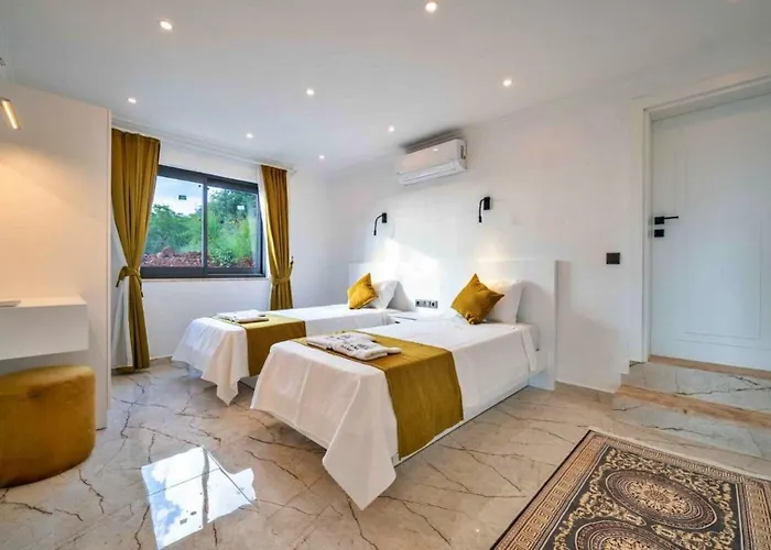 2 Bedroom Luxury With Private Pool In ヴィラ カルカン