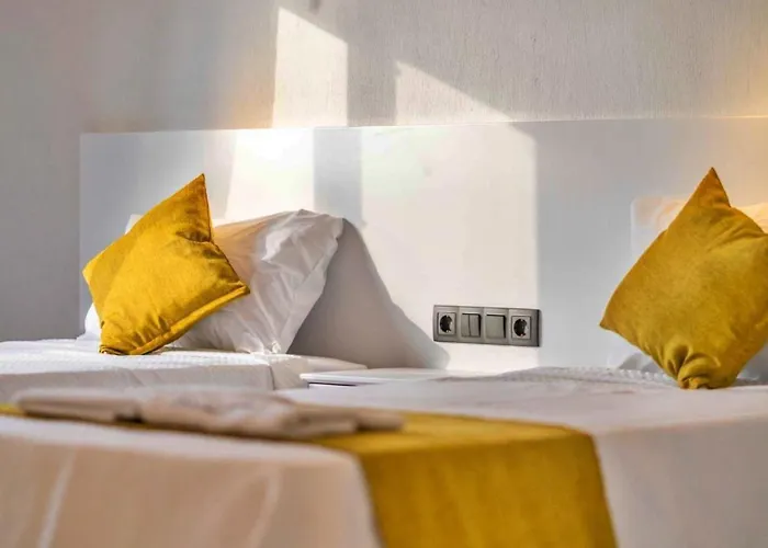 2 Bedroom Luxury With Private Pool In