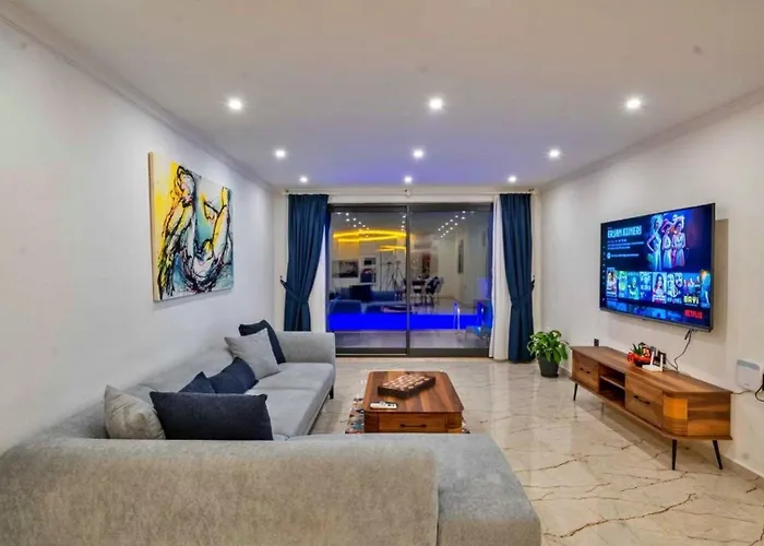 2 Bedroom Luxury With Private Pool In カルカン